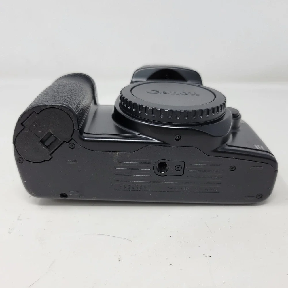 Canon EOS Rebel S II 35mm‎ SLR Film Camera Body Black Taiwan